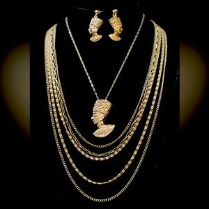 #14  Necklaces & Earrings Set!